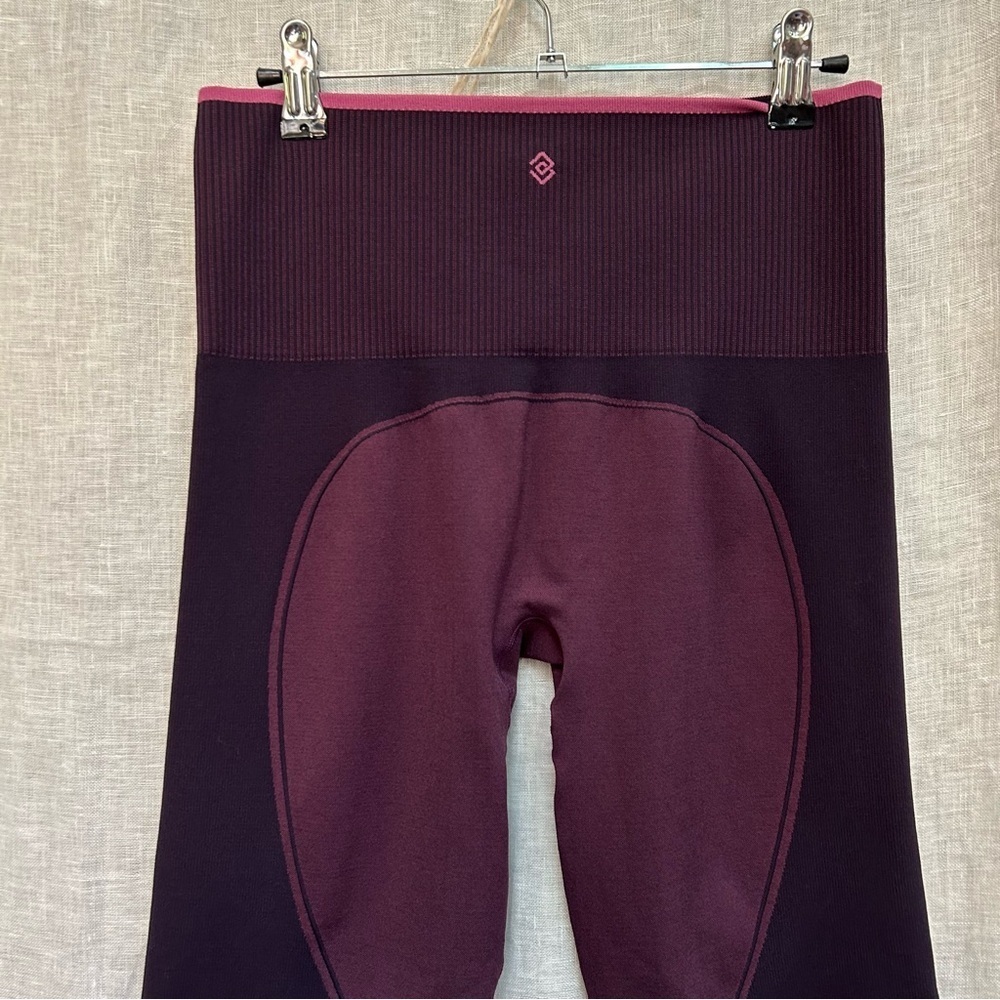 Thirdlove Flex Seamless Leggings maroon pink size large - Picture 13 of 13